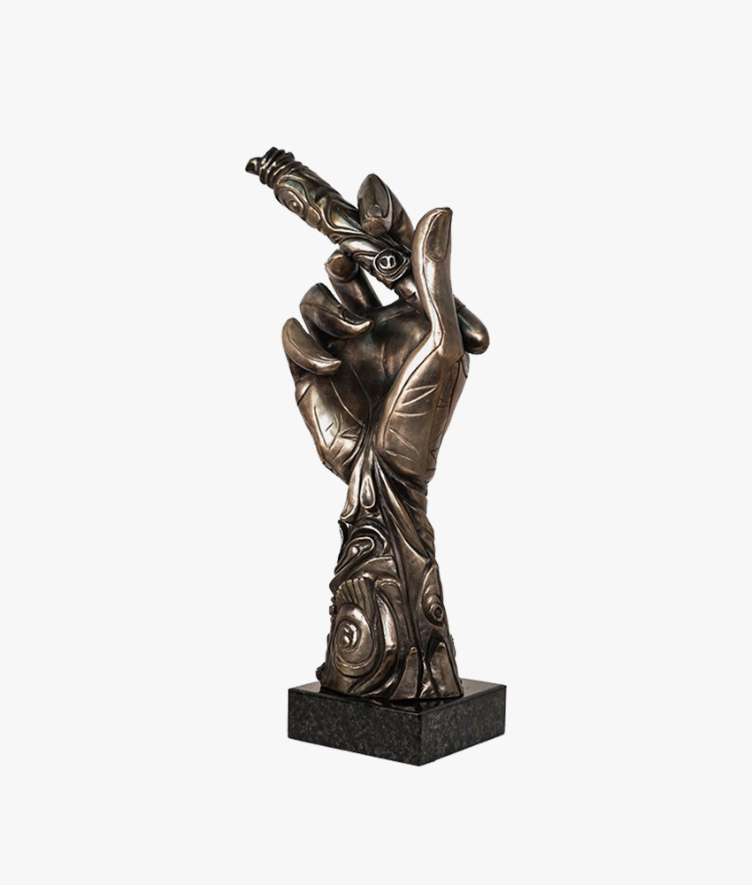 Statue Sculpture